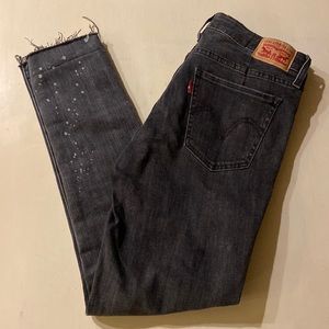 Levi’s women’s skinny jeans with cute design on bottom, Size 9